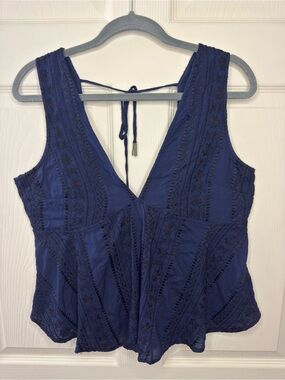 Free People Twist and Shell Embroidered Tank Navy Size Medium M  *Flawed*